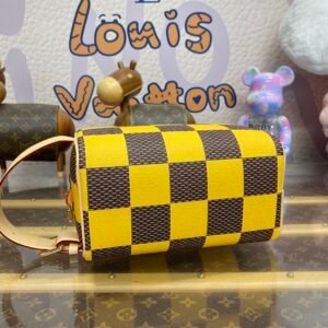 Louis Vuitton N40567 Locker Dopp Kit Vanity Yellow
